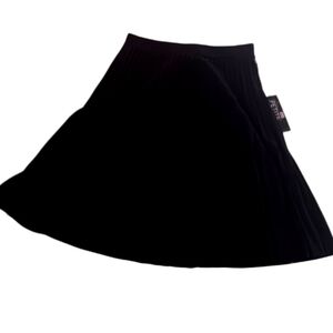 Elegant Black Skirt  Elizabeth & Nicole Pleated Black Elastic Waist PXL NWT